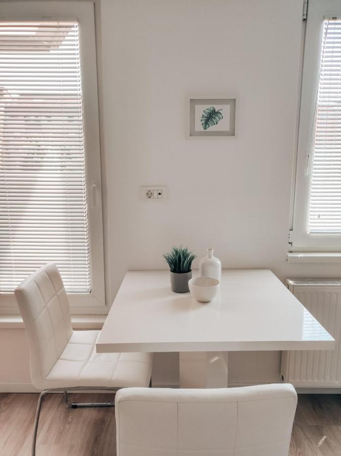 Studio Apartment Sanya Ljubljana Exterior foto